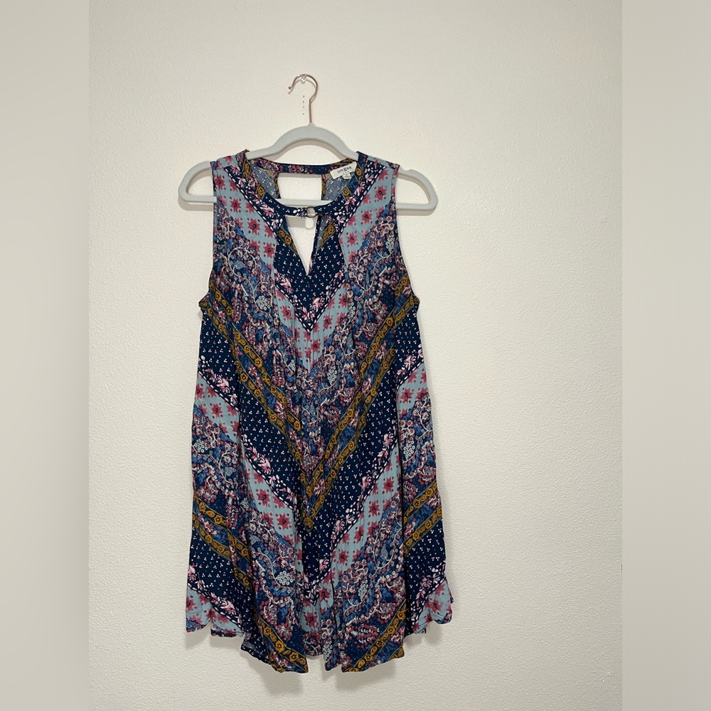 X Umgee Flowy Mini Dress Size M Brass Ring Plunge